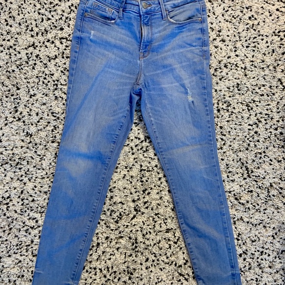 Old navy rockstar jeans - Picture 5 of 5